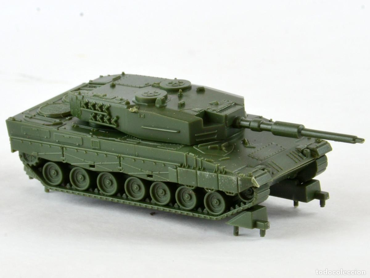 Trenes escala: Roco Escala N Tanque Leopard 2 Impecable con Caja - Foto 4