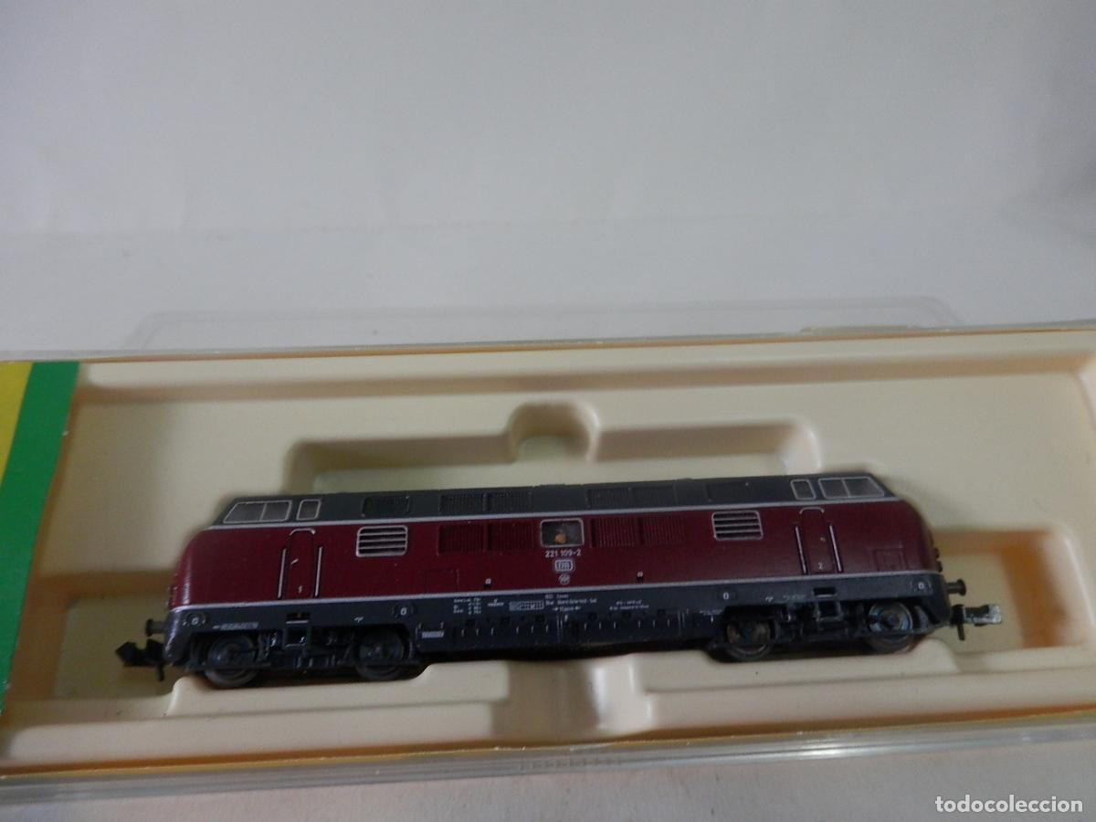 Scale Trains: LOCOMOTORA DIESEL DE LA DB ESCALA N DE MINITRIX