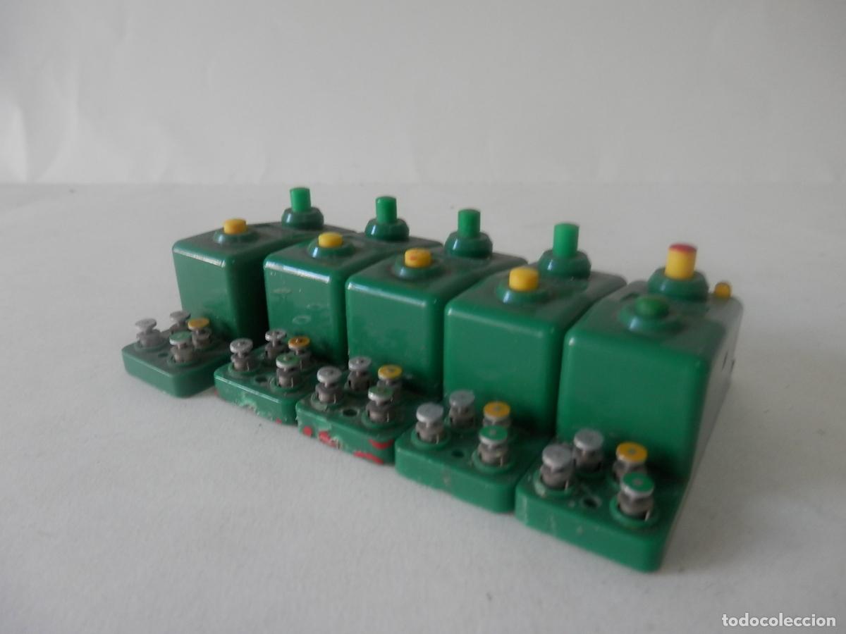 Trenes escala: LOTE PUPITRES PARA DESVIOS DE MINITRIX - Foto 2