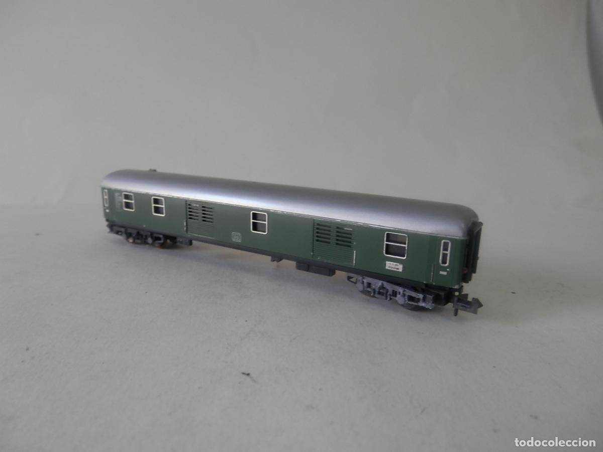 Trenes escala: VAGON FURGON DE LA DB ESCALA N DE MINITRIX