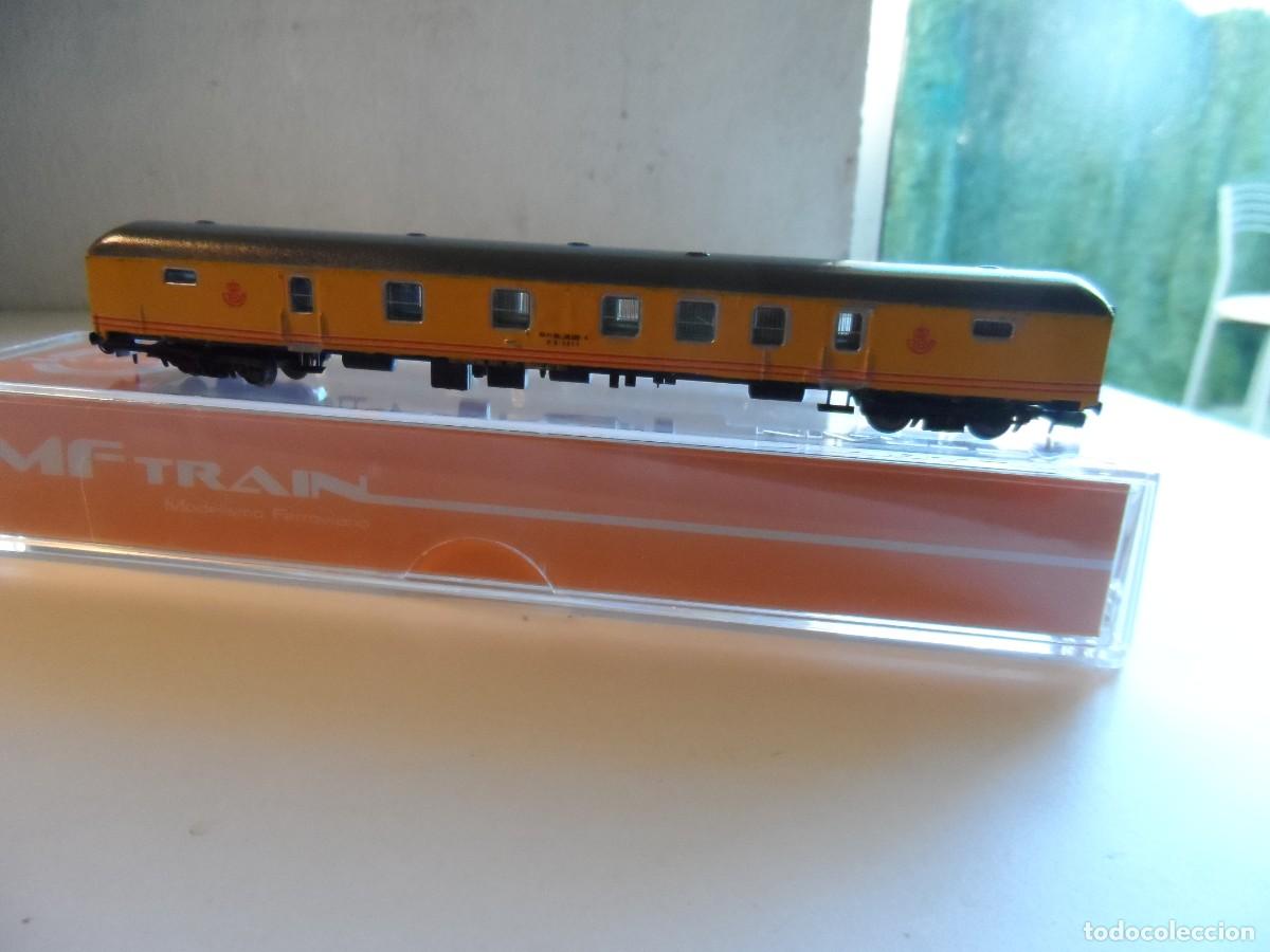 Trenes escala: VAGON FURGON CORREOS MF TRAIN CON LUZ REPINTADO ESCALA N