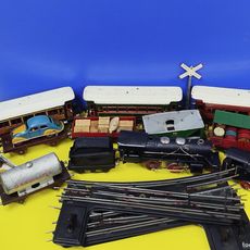 MODÉLISME FERROVAIRE RÉSEAU de trains électriques échelle HO EUR 1.800 MODÉLISME FERROVAIRE RÉSEAU de trains électriques échelle HO EUR 1.800