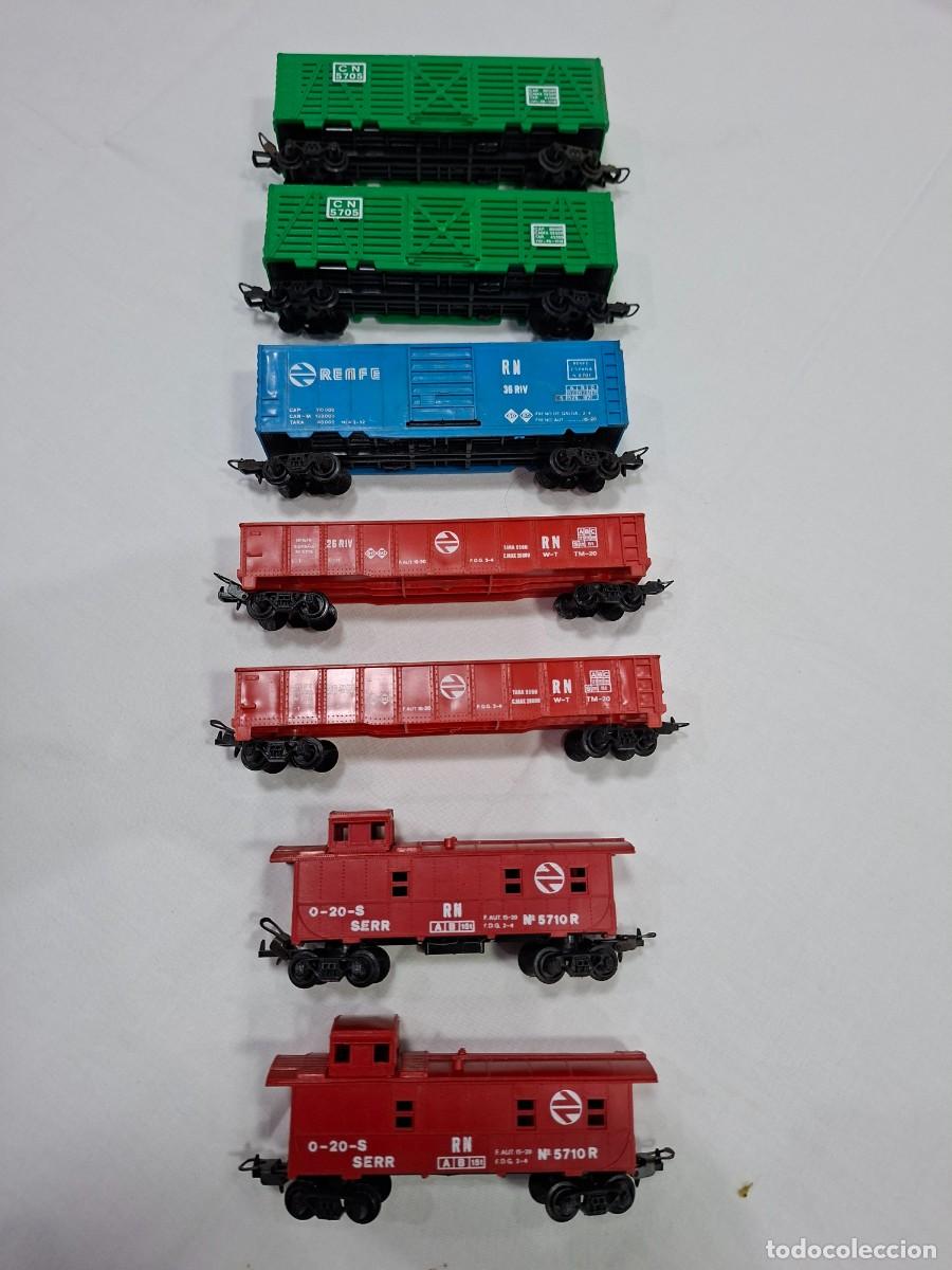Trenes Escala: Conjunto de siete vagones Paya tipo americanos mercancias, escala H0
