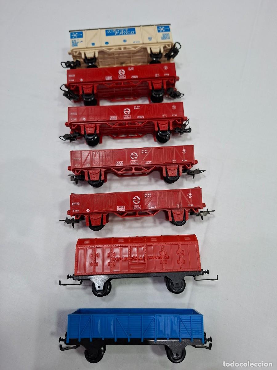 Trenes Escala: Conjunto de siete vagones Paya tipo mercancias, escala H0