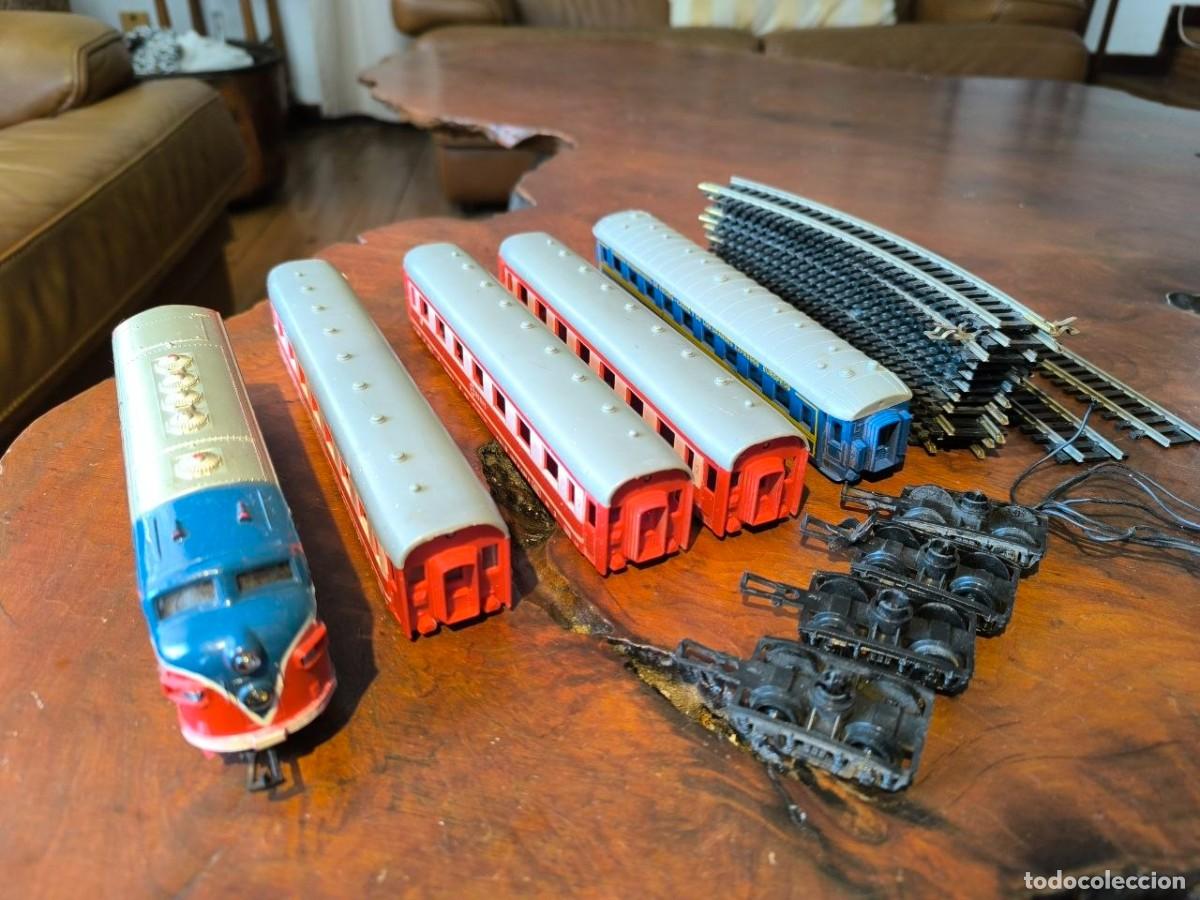 Trenes Escala: Tren Santa Fe de Paya. Circuito con 14 vias