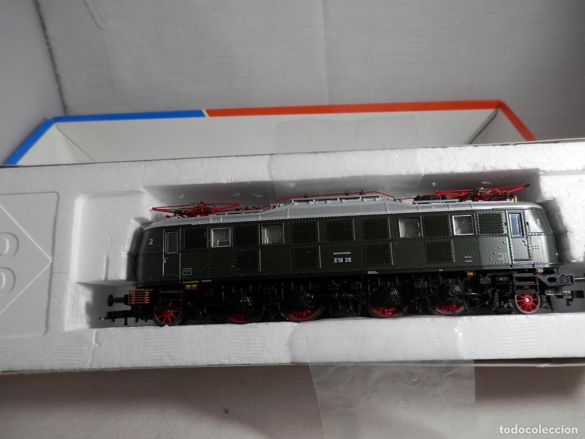 Trenes Escala: LOCOMOTORA ELECTRICA DE LA DB BR 118 ESCALA HO DE ROCO
