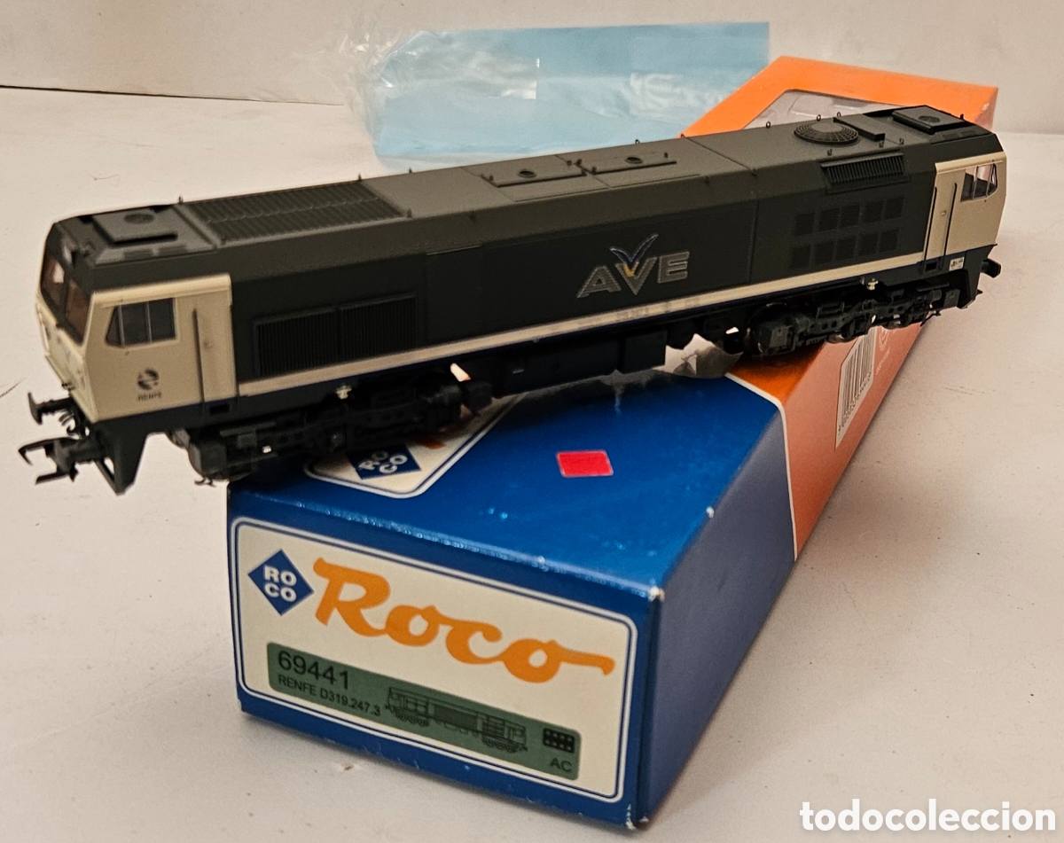 Trenes Escala: ROCO 69441 H0 - LOCOMOTORA DI&Eacute;SEL RENFE 319 AVE DIGITAL SONIDO CORRIENTE ALTERNA