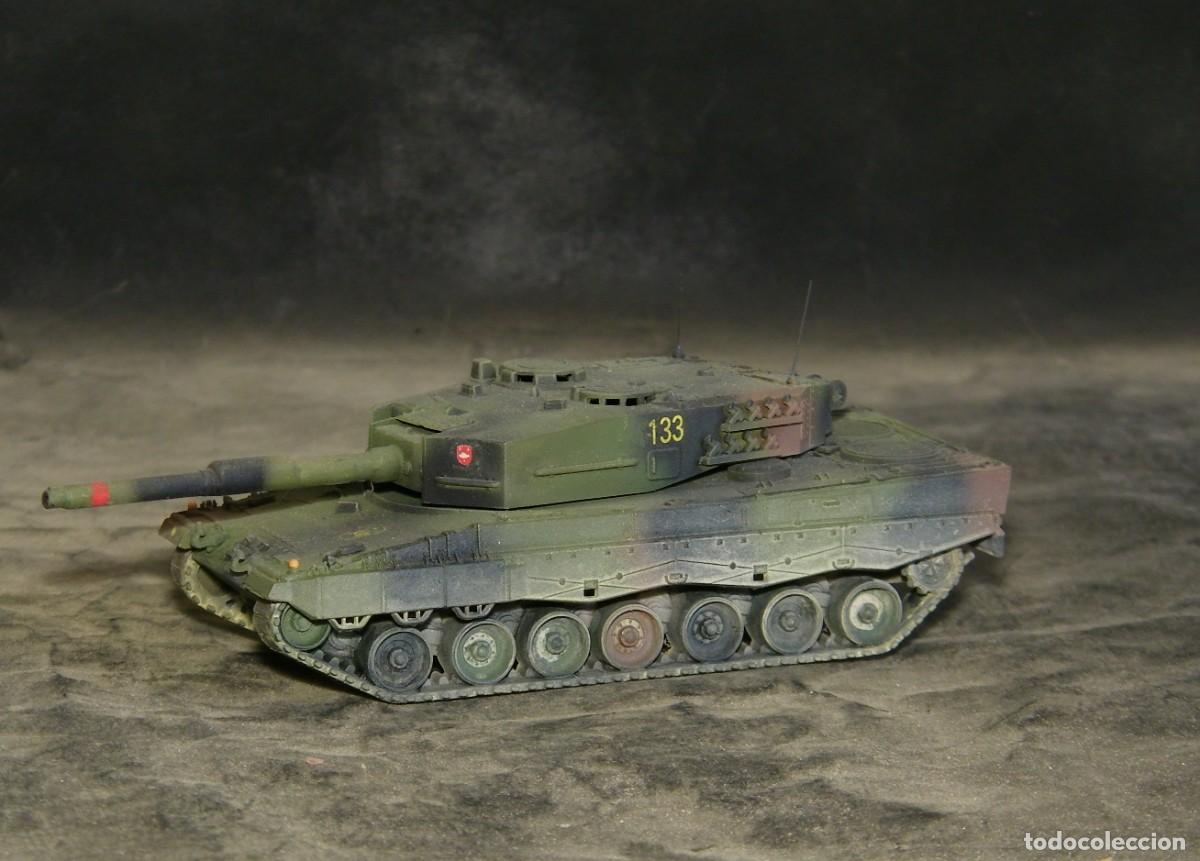 Trenes escala: Leopard 2A4 espa&ntilde;ol, Roco 1/87 - Foto 2