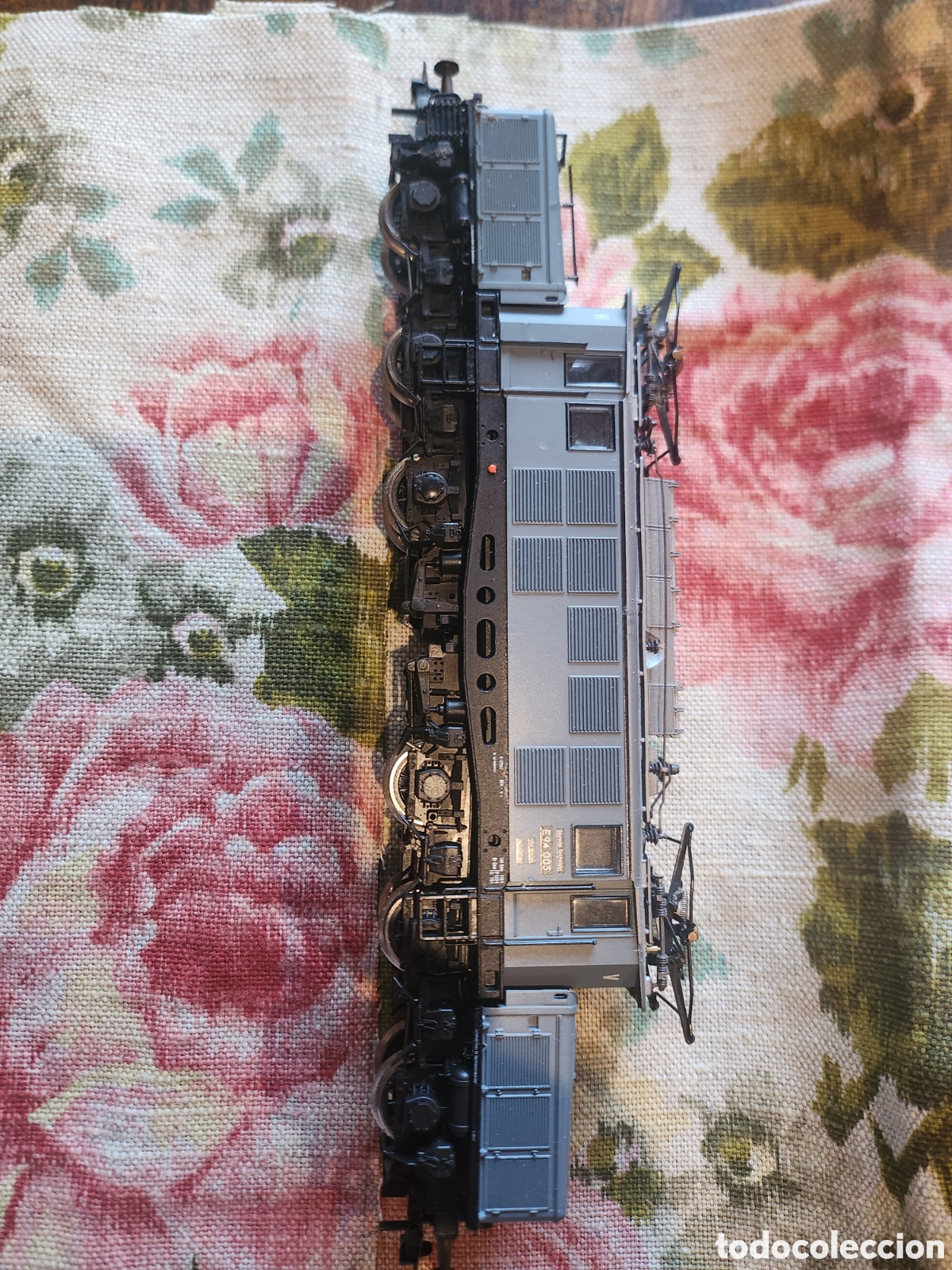 Trenes escala: Locomotora H0 Roco cocodrilo
