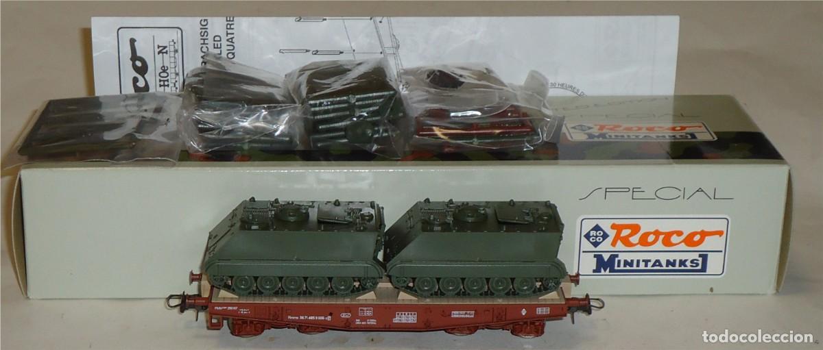 Trenes escala: ROCO HO, VAG&Oacute;N PLATAFORMA 4 EJES CARGADO CON 2 CARROS, REF. 47197 SERIE LIMITADA