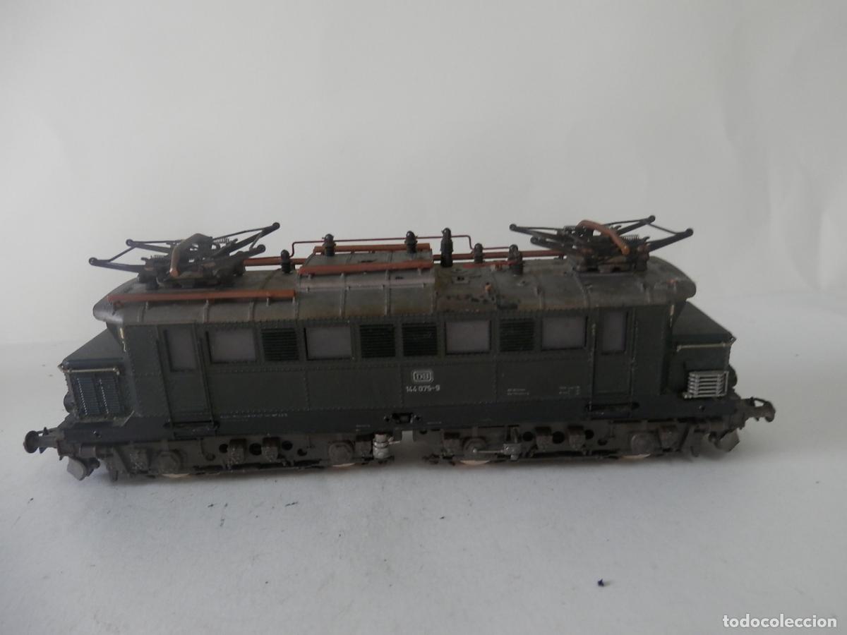 Trenes escala: LOCOMOTORA ELECTRICA ESCALA HO DE ROCO 144 075