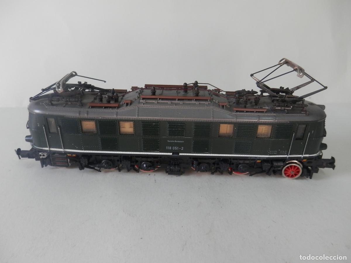Trenes escala: LOCOMOTORA ELECTRICA DE LA DB 118 251 ESCALA HO DE ROCO