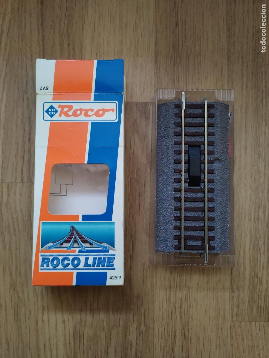 Trenes escala: ROCO H0 V&iacute;a recta de desenganche el&eacute;ctrico referencia 42519 A ESTRENAR.