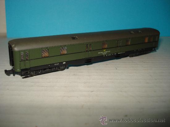 Trenes escala: Coche Postal de la DB en Escala *N* de ROCO. - Foto 4