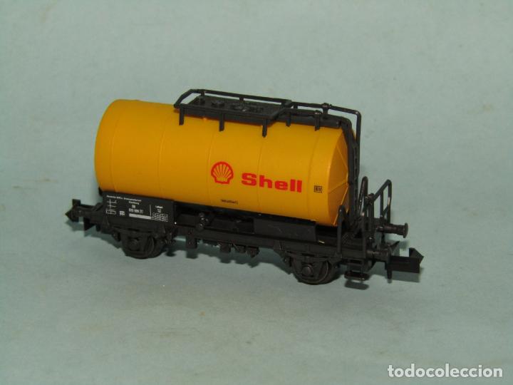Trenes escala: Vag&oacute;n Cisterna SHELL de la DB en Escala *N* de ROCO - Foto 6