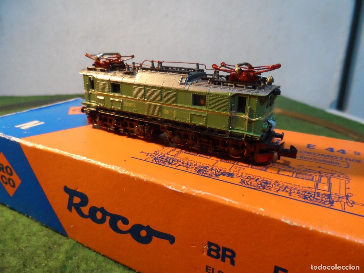 Trenes escala: LOCOMOTORA ROCO RENFE ESCALA 2N