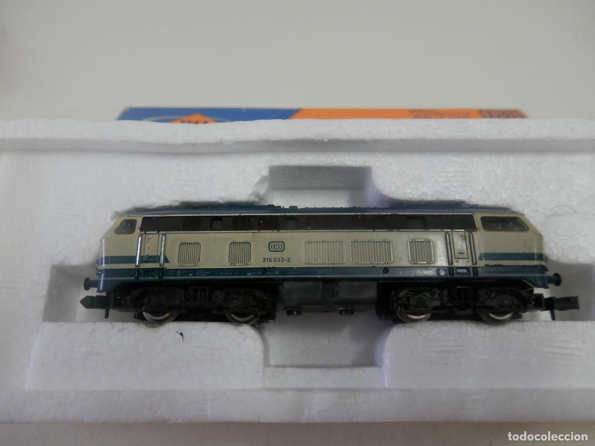 Trenes escala: LOCOMOTORA DIESEL DE LA DB BR V 215 ESCALA N DE ROCO