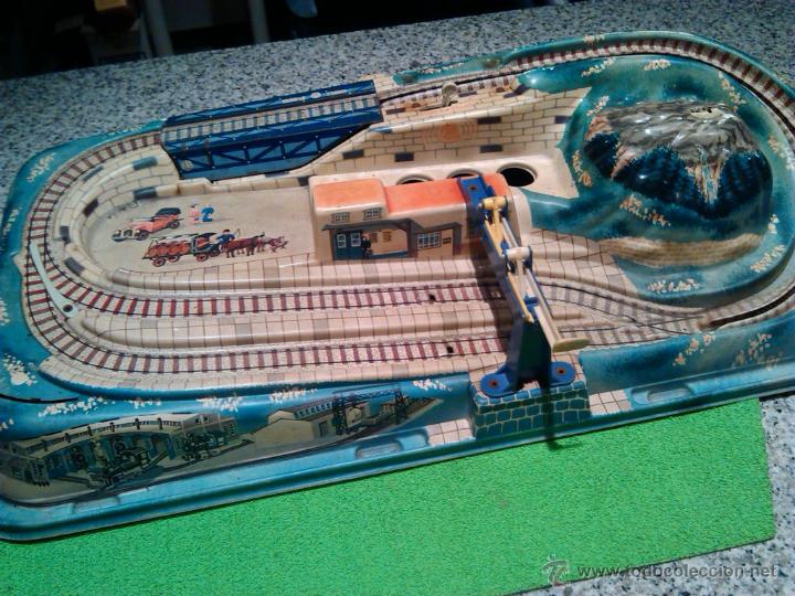 Trenes escala: Circuito en pl&aacute;stico y hojalata - Foto 1