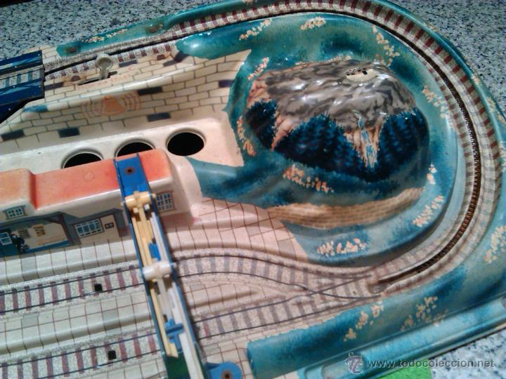 Trenes escala: Circuito en pl&aacute;stico y hojalata - Foto 3