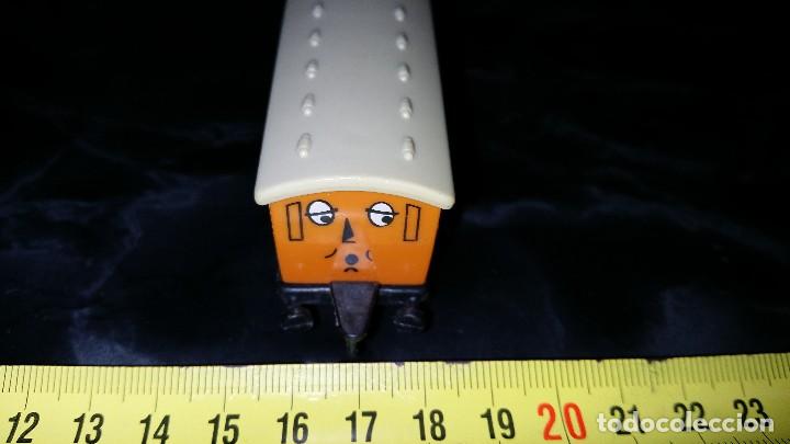 Trenes escala: VAGON THOMAS THE TANK ANNIE - Foto 3