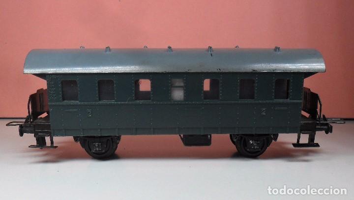 Trenes escala: TRIX H0 - Vag&oacute;n de pasajeros 2&ordf; clase - Foto 1