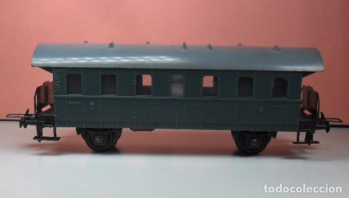 Trenes escala: TRIX H0 - Vag&oacute;n de pasajeros 2&ordf; clase - Foto 3