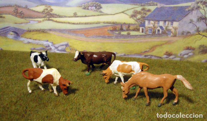 Trenes escala: Vacas, toro y caballo - Foto 1