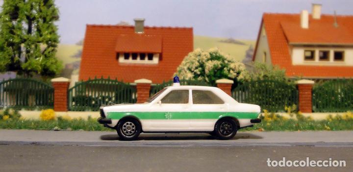 Trenes escala: AUDI 80 GTE polic&iacute;a de herpa - Foto 3