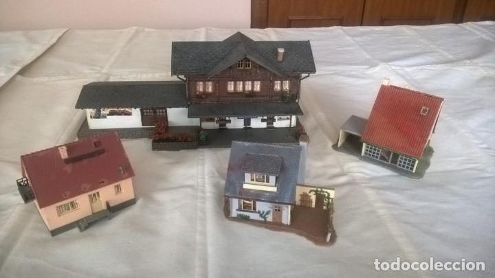 Trenes escala: Lote de edificios para maqueta H0 - Foto 1