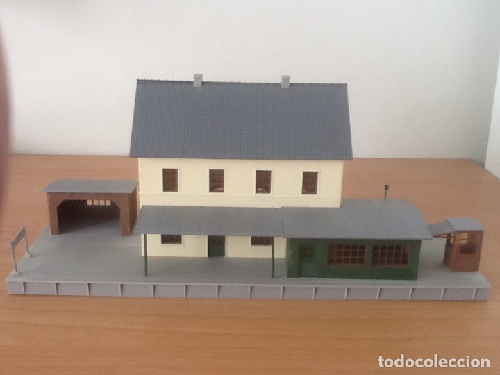 Trenes escala: Estaci&oacute;n H0. - Foto 1