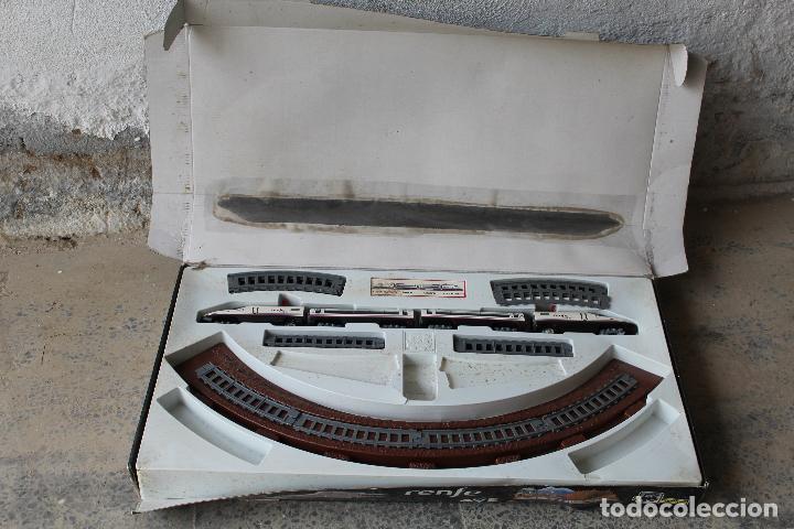 Trenes escala: Tren AVE renfe vintage - Foto 3