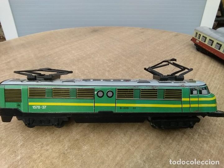 Trenes escala: Locomotora y dos vagones - Foto 10