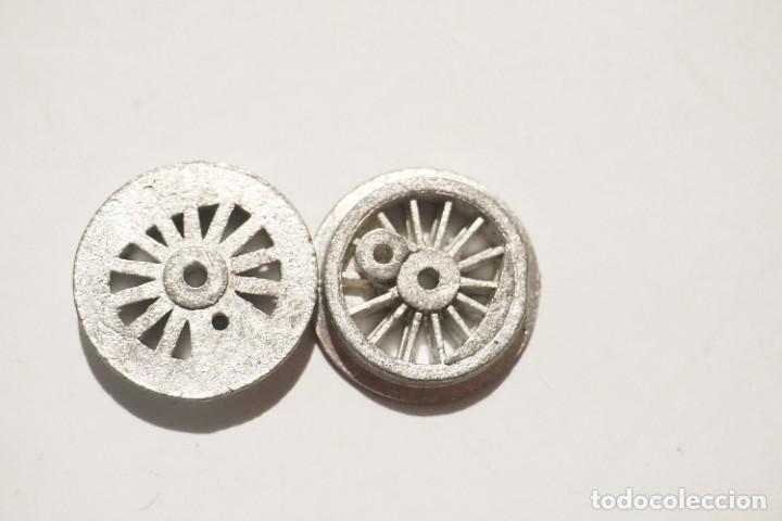 Trenes escala: 2 ruedas con agarre bielas 18mm - Foto 2