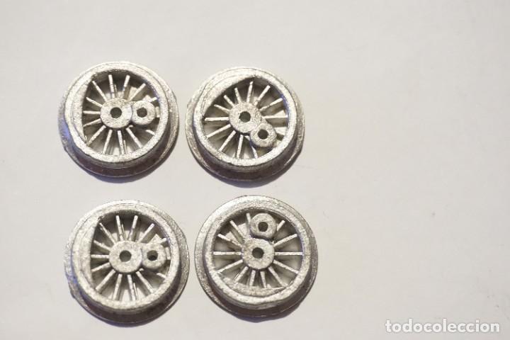 Trenes escala: 4 ruedas con agarre bielas 18mm - Foto 1