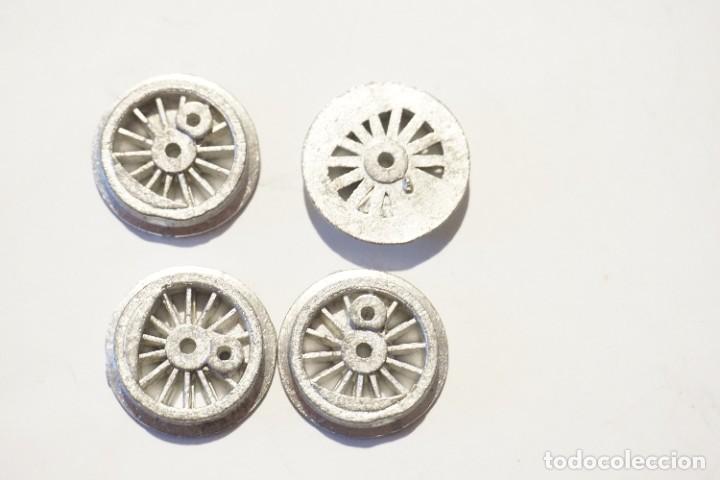 Trenes escala: 4 ruedas con agarre bielas 18mm - Foto 2