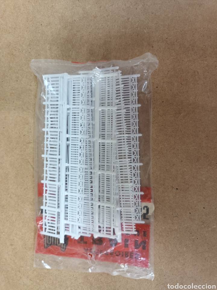 Trenes escala: Set 8 vallas jouef 12 cms ho gratis envio - Foto 1