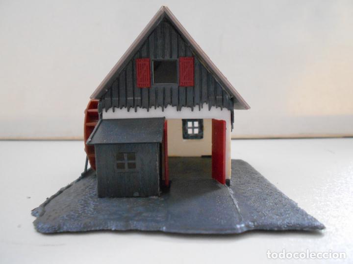 Trenes escala: CASA CON MOLINO ESCALA HO - Foto 2