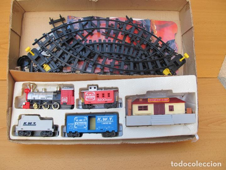 Trenes escala: JUEGO DE CONSTRUCCI&Oacute;N - CONTINENTAL EXPRESS - Foto 2