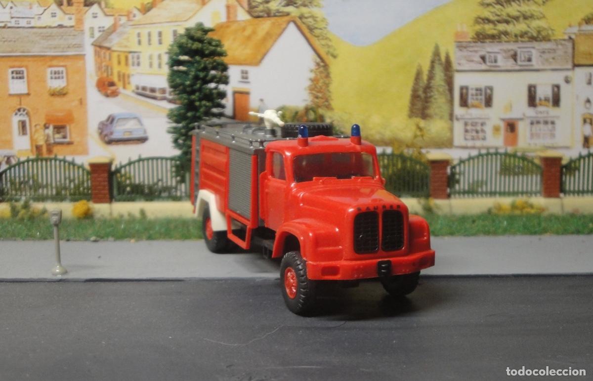 Trenes escala: Cami&oacute;n de bomberos Saurer de RMM - Foto 3
