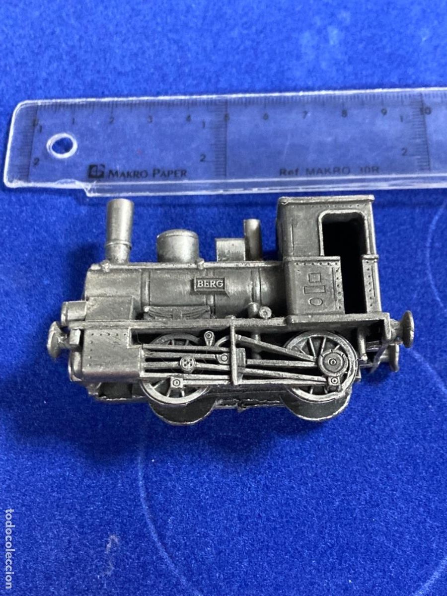 Trenes escala: Magnifica miniatura de una locomotora - Foto 1