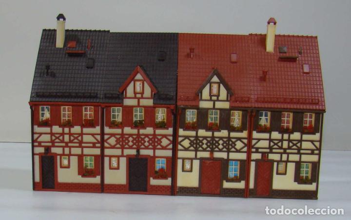 Trenes escala: FRONTAL DE CUATRO CASAS ESCALA H0 - Foto 1