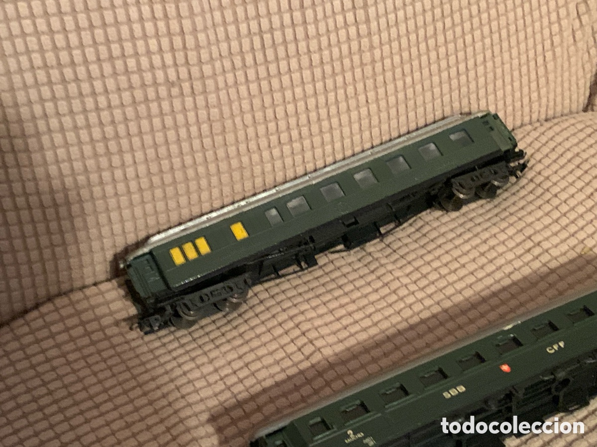 Trenes escala: Lote 3 vagones H0 de pasajeros y carga - Foto 12