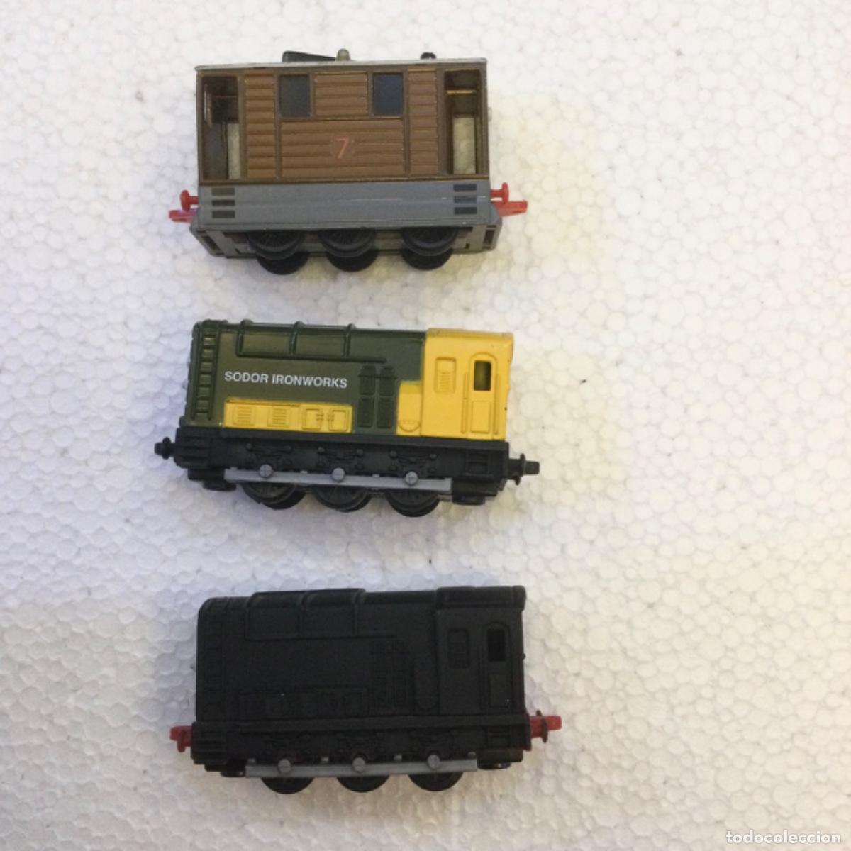 Trenes escala: Locomotoras y vagon. Thomas The Talk engine. - Foto 2