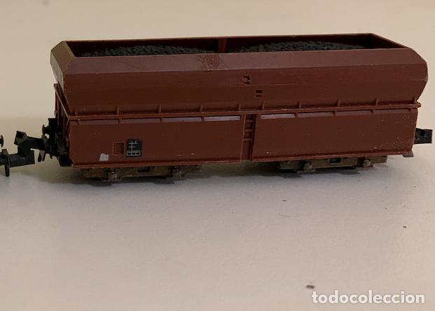Trenes escala: Vag&oacute;n transporte de tolva Trix H0 - Foto 1