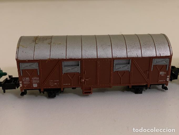 Trenes escala: Vag&oacute;n carga cerrado Trix H0. - Foto 1