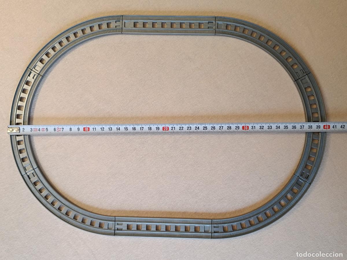 Trenes escala: Tren de pl&aacute;stico a cuerda, con complementos: Veh&iacute;culos, personal, obras... - Foto 22