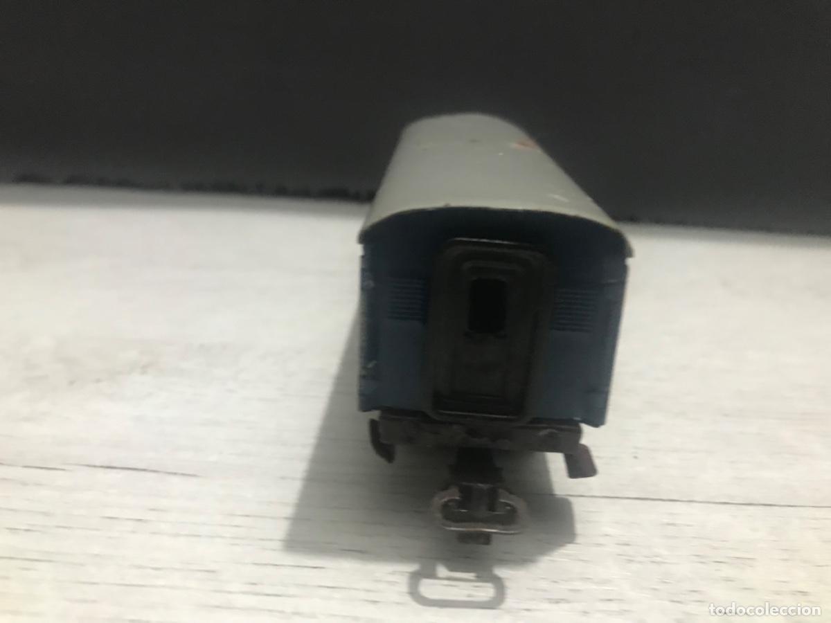 Trenes escala: Vag&oacute;n de chapa con falta - Foto 4