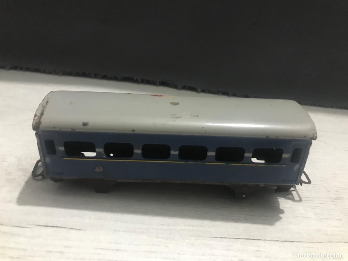 Trenes escala: Vag&oacute;n de chapa con falta - Foto 5