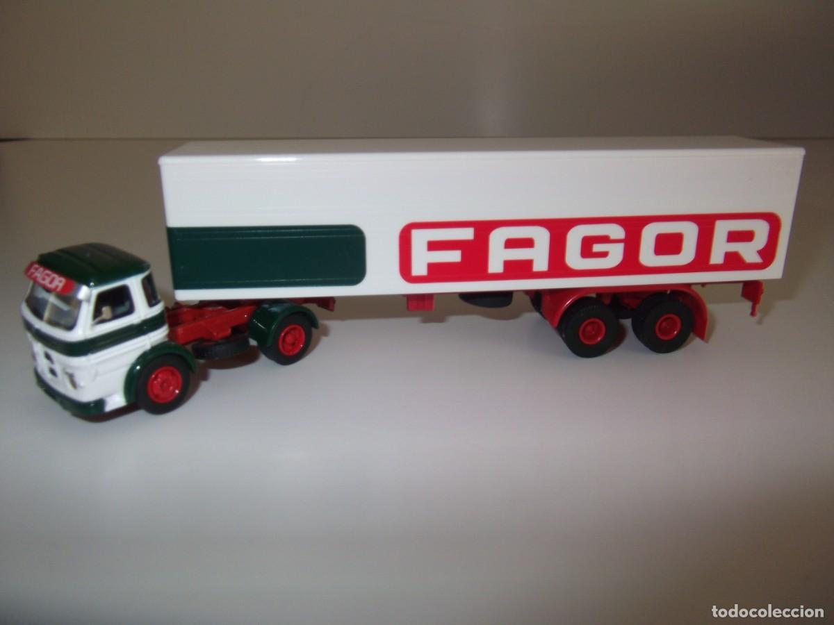 Trenes escala: BOS 1/87Pegaso Comet Fagor - Foto 1