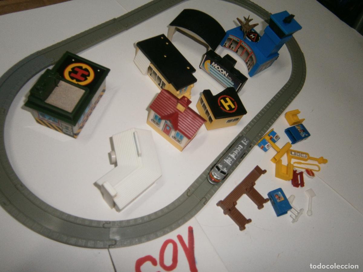 Trenes escala: GRAN LOTE COMPLEMENTOS PARA DIORAMA CON EDIFICACIONES Y VARIOS - Foto 1